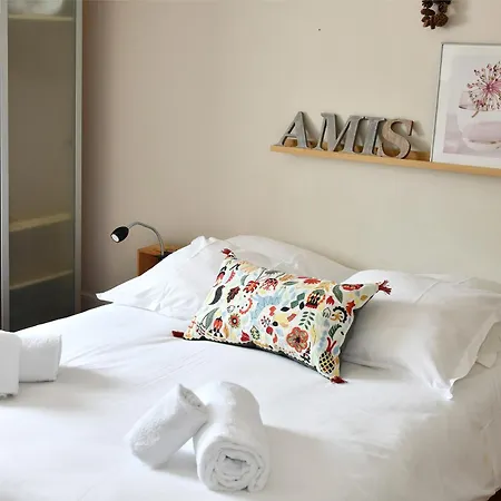 Gaspard & Lilly Avec Balcon Apartmán *